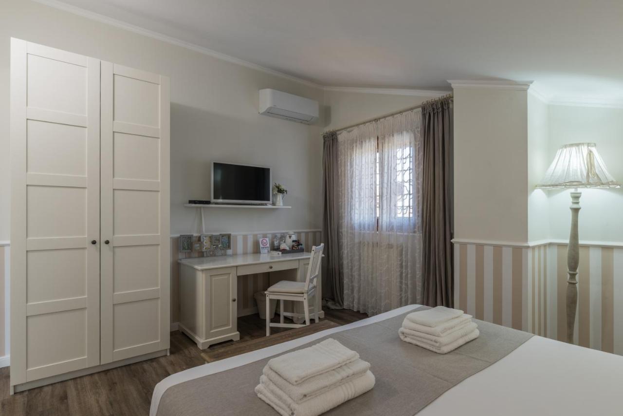B&B L'Ulivo Fiumicino Exteriör bild
