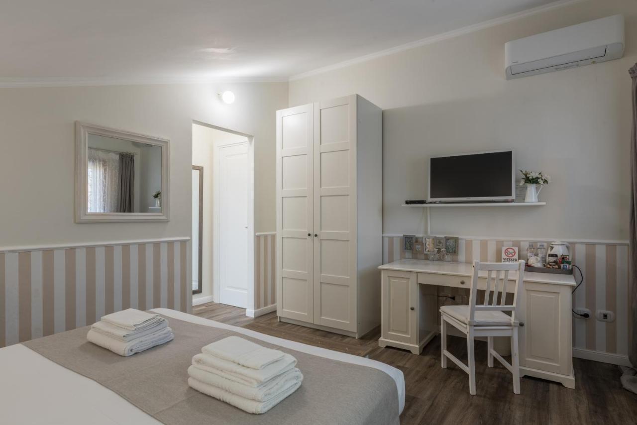 B&B L'Ulivo Fiumicino Exteriör bild