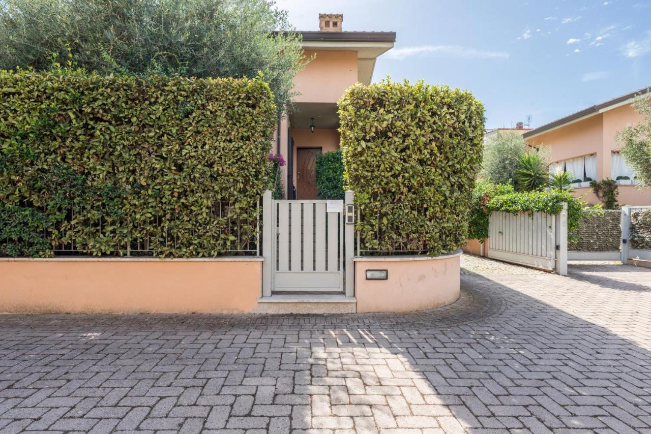 B&B L'Ulivo Fiumicino Exteriör bild